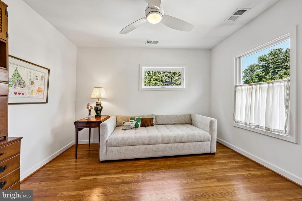 6905 LEMON ROAD