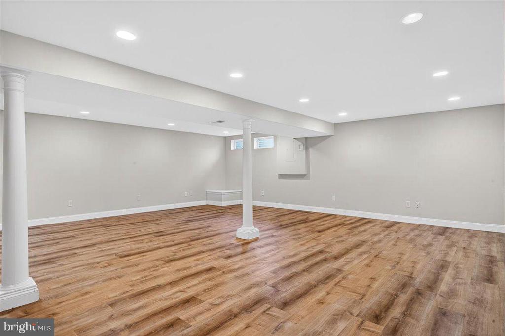 3894 PLUM RUN COURT