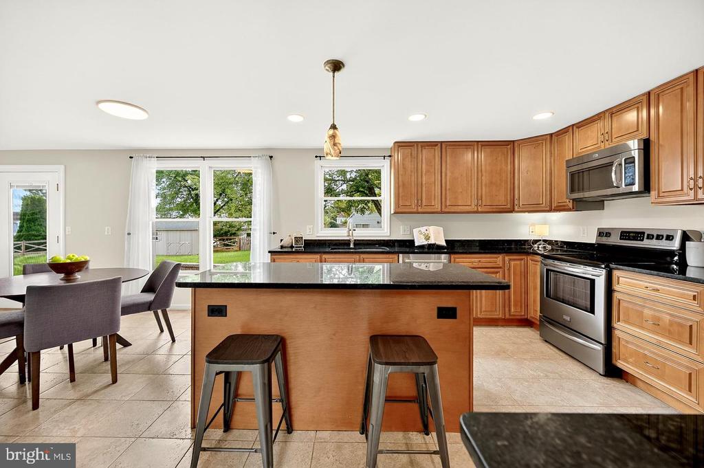 3894 PLUM RUN COURT