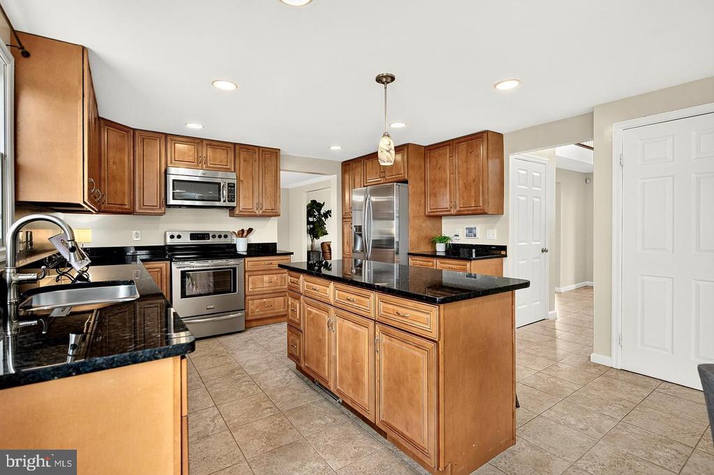 3894 PLUM RUN COURT