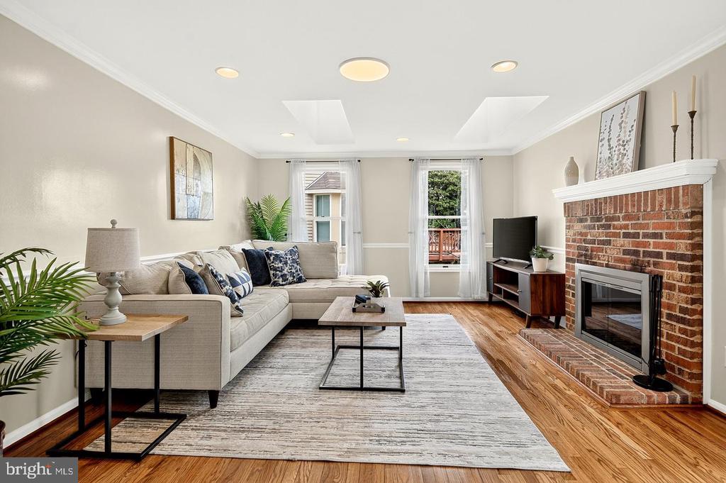 3894 PLUM RUN COURT
