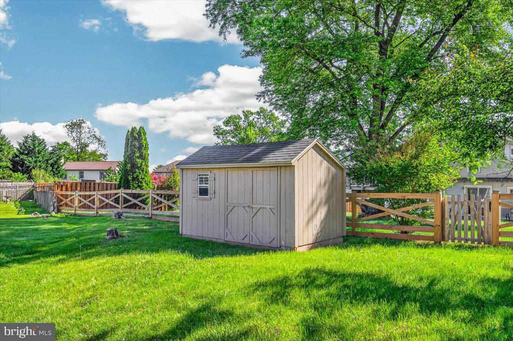 3894 PLUM RUN COURT