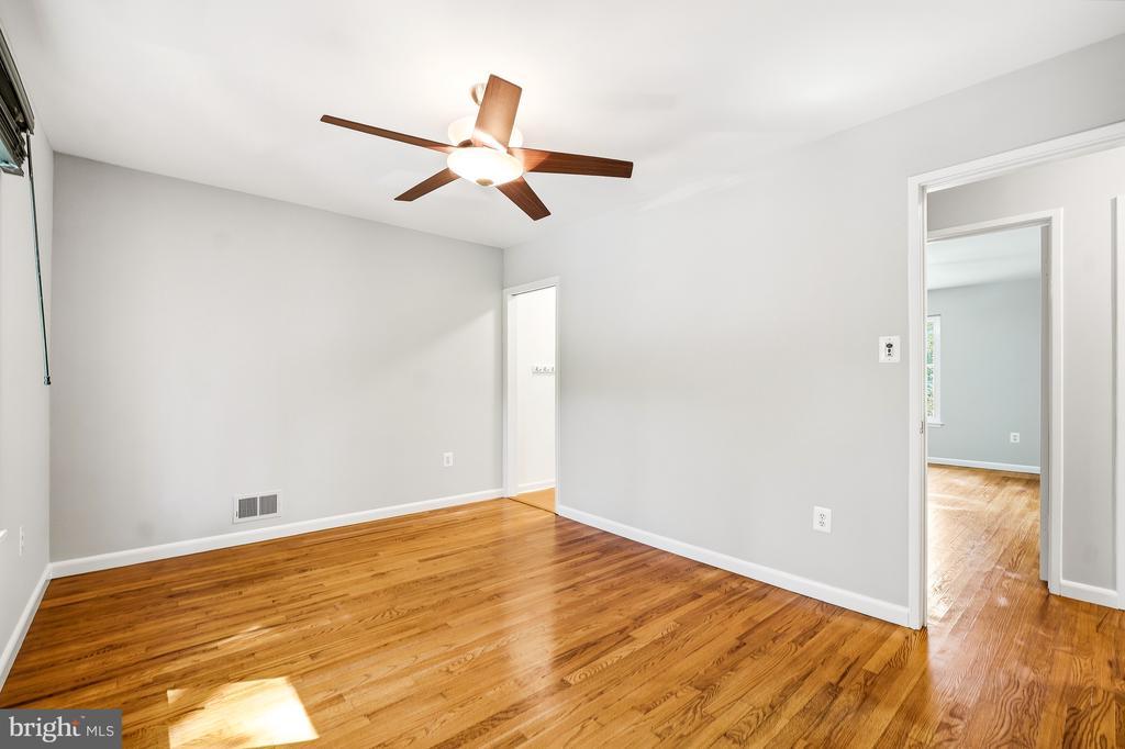 11005 RING ROAD