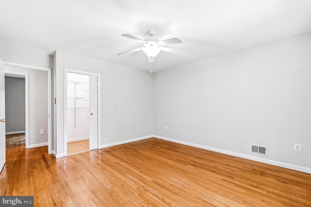 11005 RING ROAD