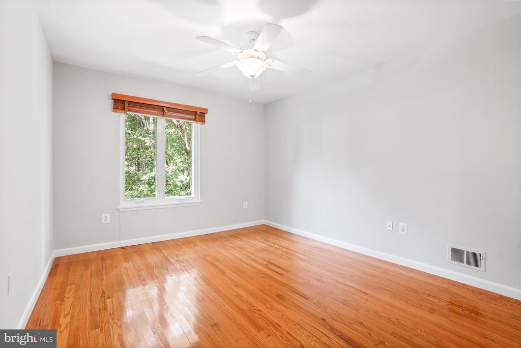 11005 RING ROAD