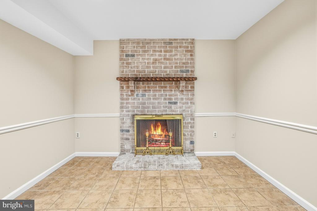 11525 PINE CONE COURT