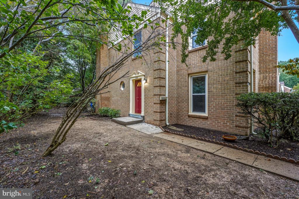 11525 PINE CONE COURT