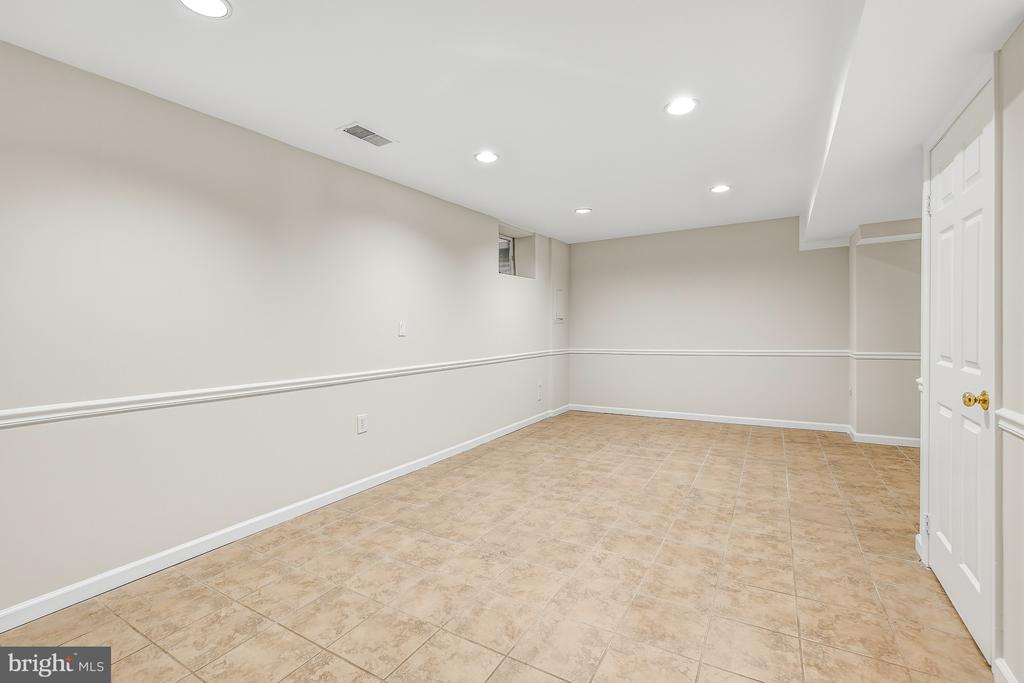 11525 PINE CONE COURT