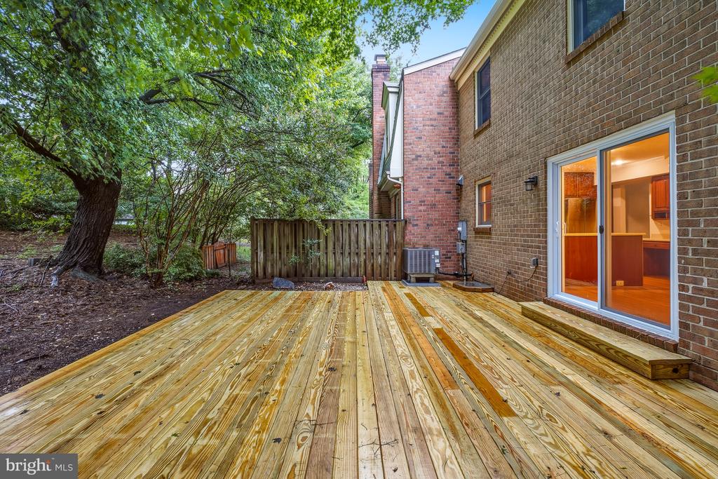 11525 PINE CONE COURT