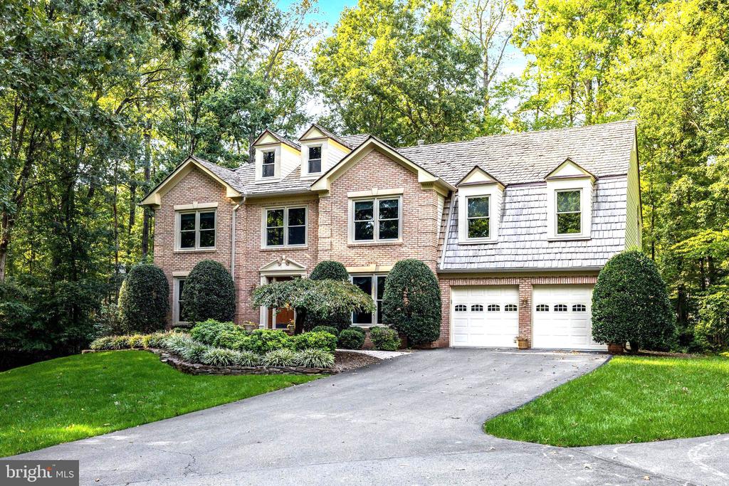 6290 HOMAR POND COURT