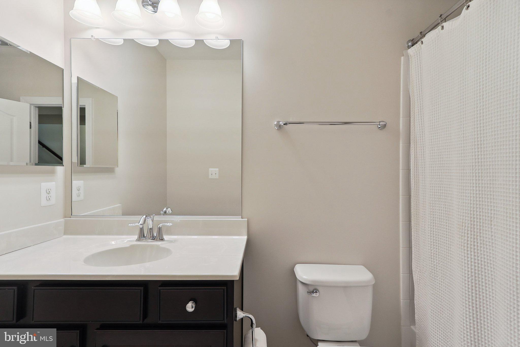 2204 SPIRIT COURT NE