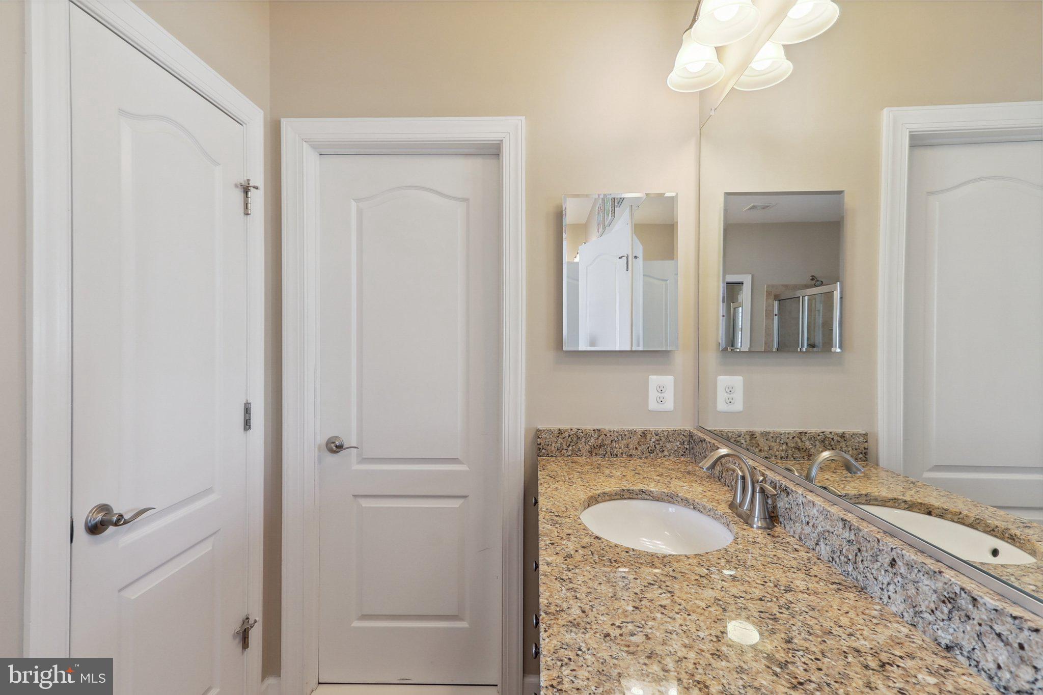 2204 SPIRIT COURT NE