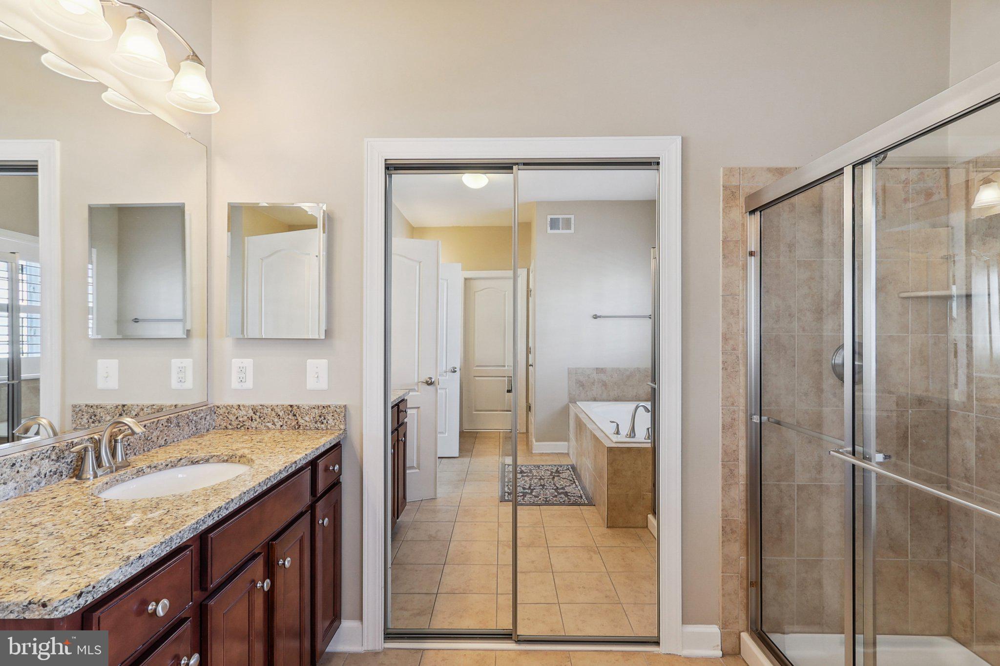 2204 SPIRIT COURT NE