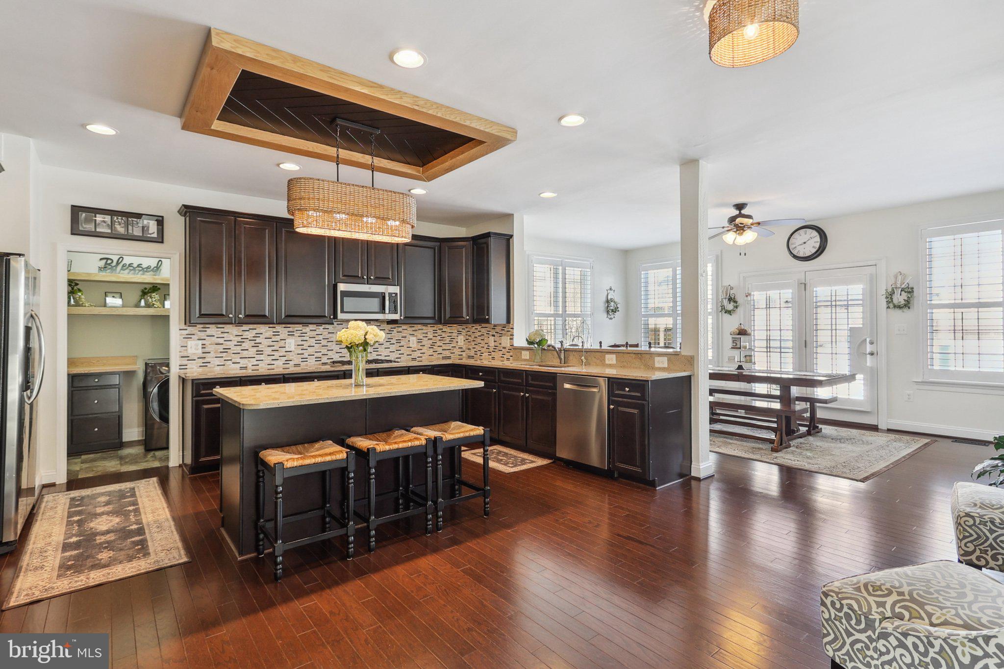 2204 SPIRIT COURT NE