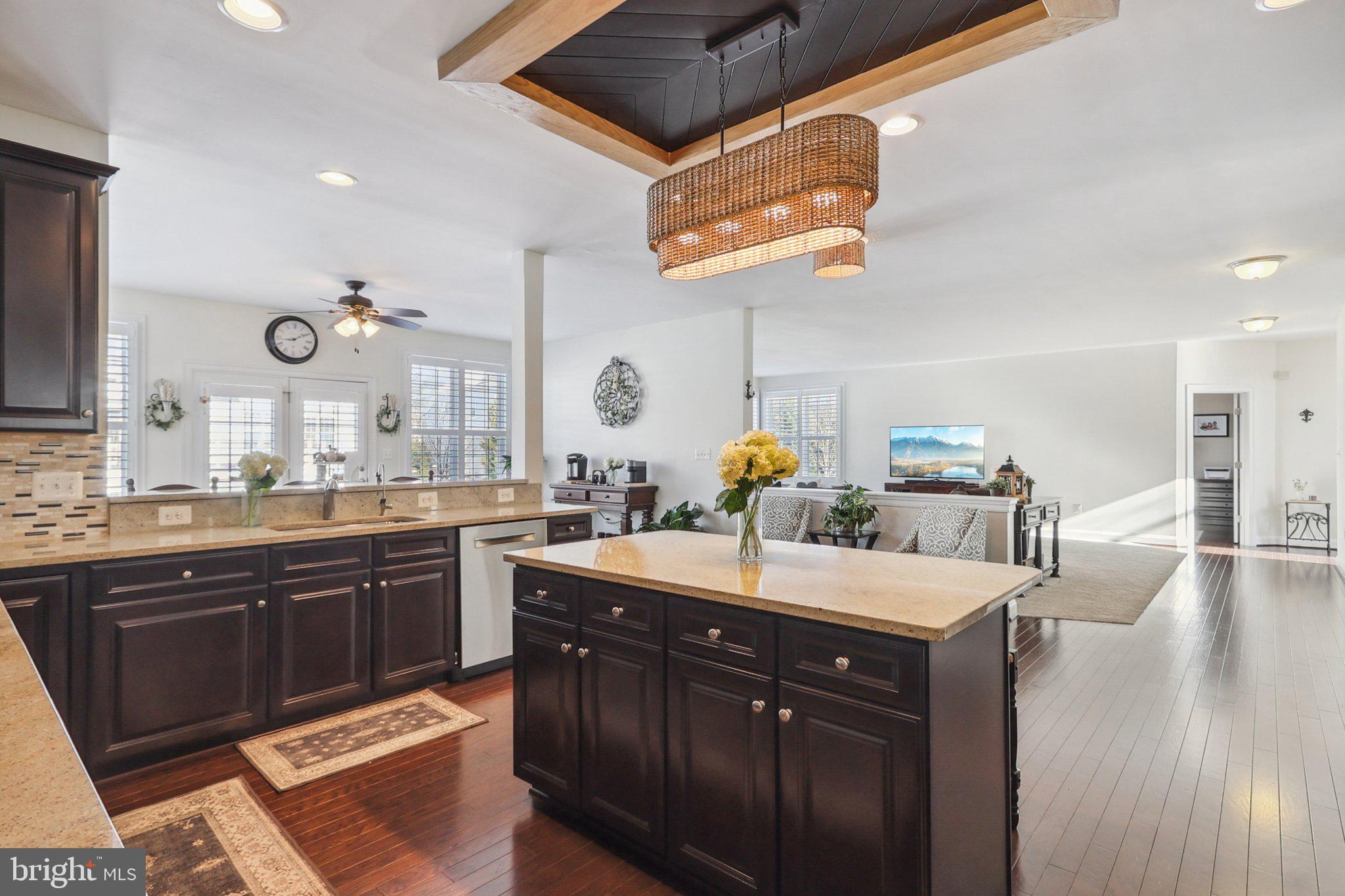 2204 SPIRIT COURT NE