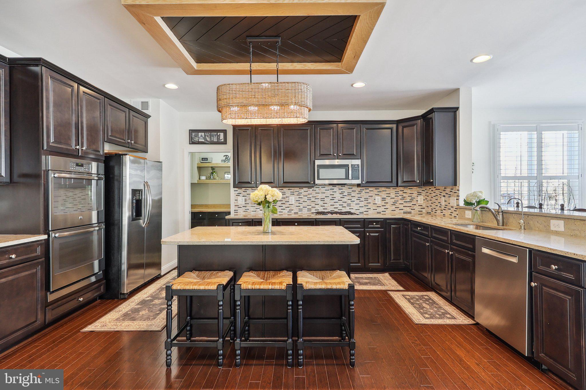 2204 SPIRIT COURT NE