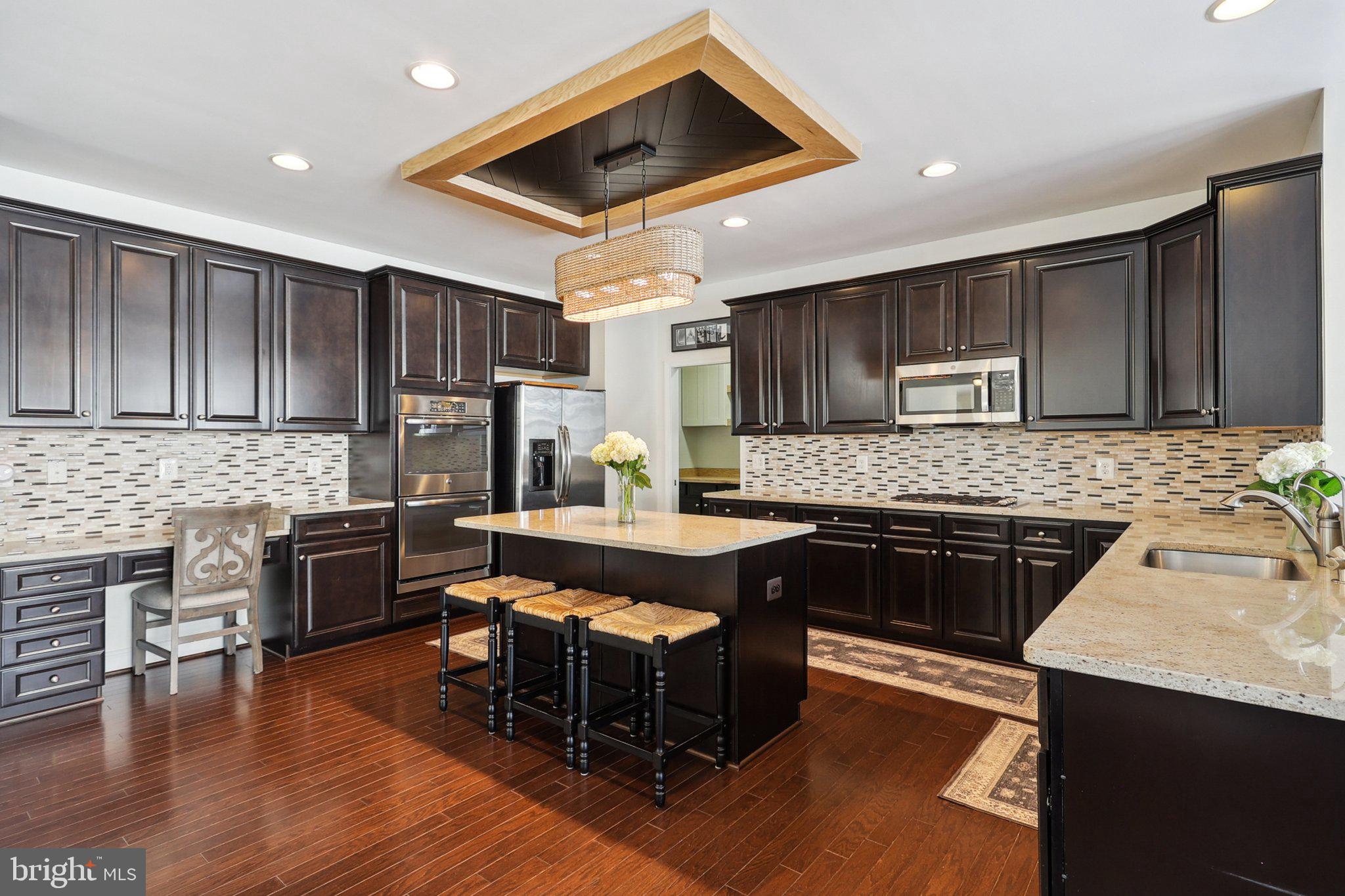 2204 SPIRIT COURT NE