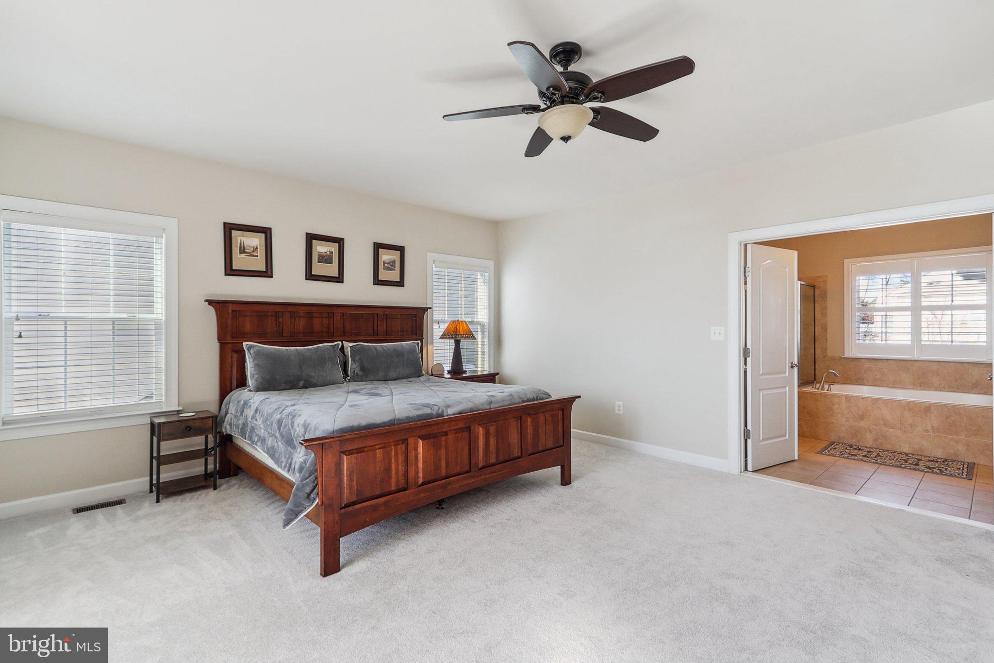 2204 SPIRIT COURT NE