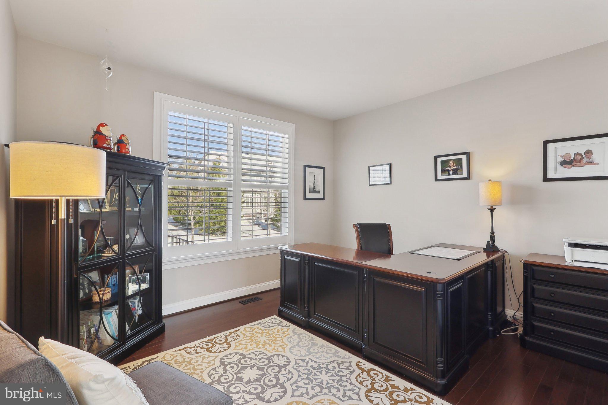 2204 SPIRIT COURT NE