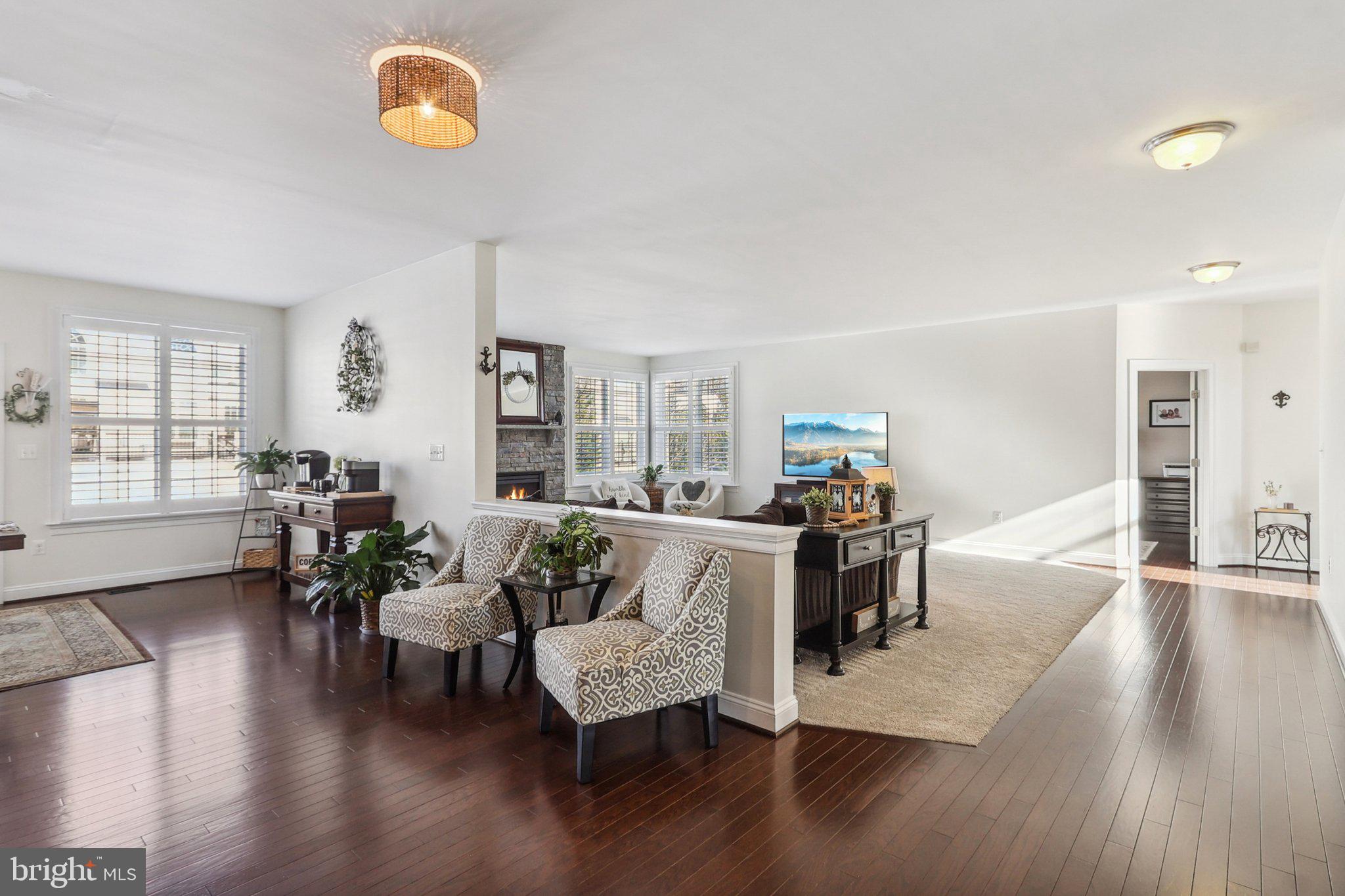 2204 SPIRIT COURT NE