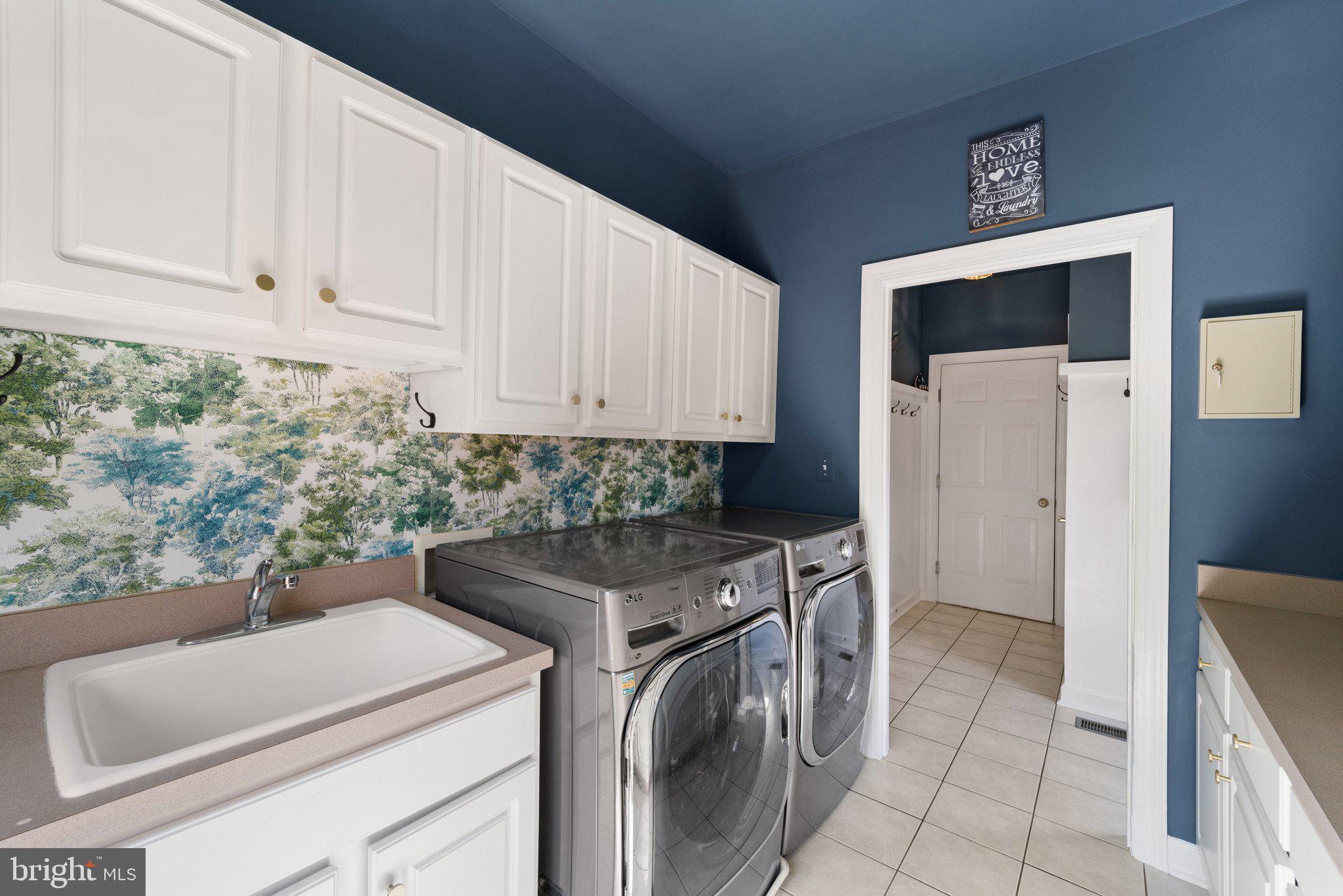 40243 FEATHERBED LANE