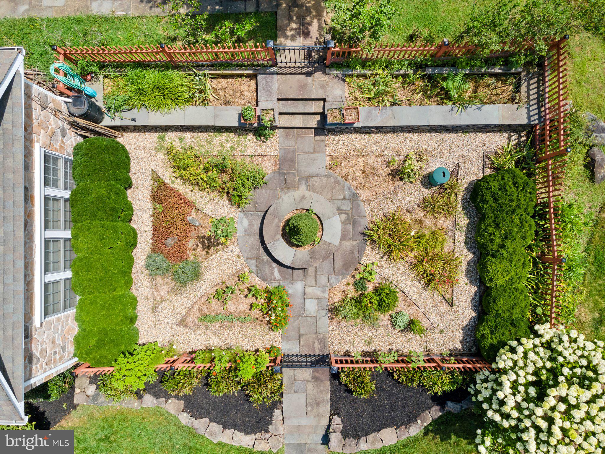 40243 FEATHERBED LANE