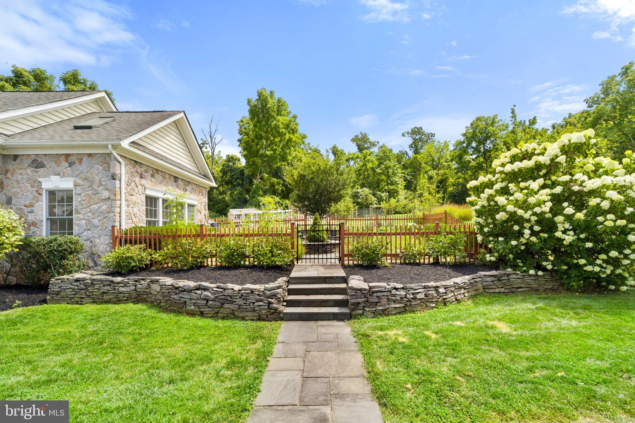 40243 FEATHERBED LANE