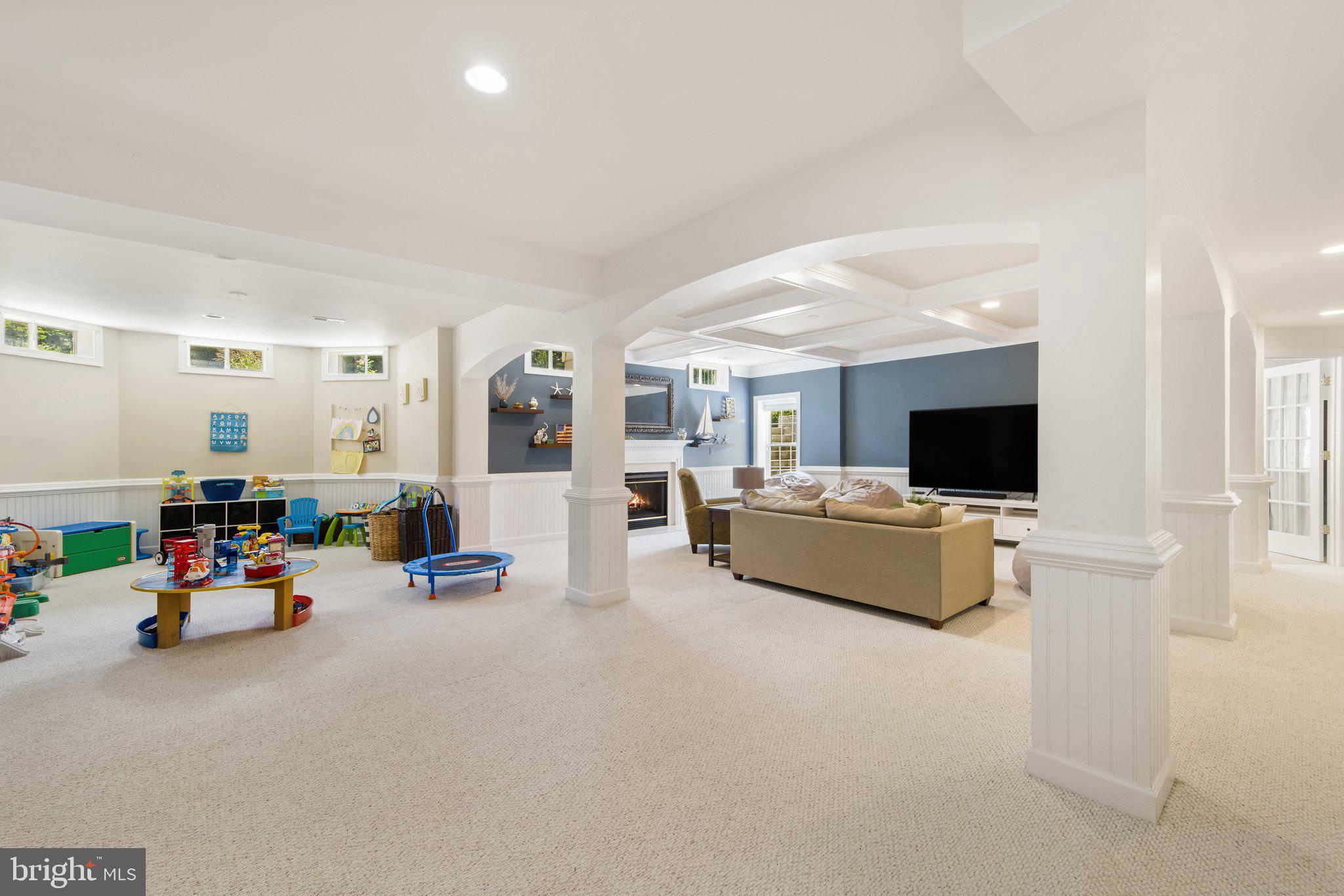 40243 FEATHERBED LANE