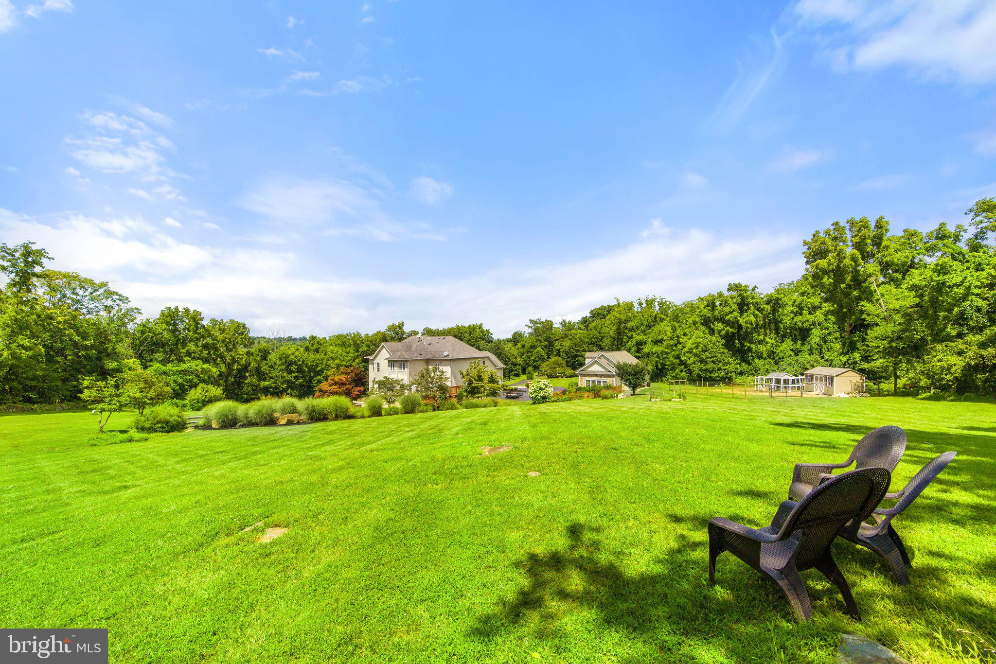 40243 FEATHERBED LANE