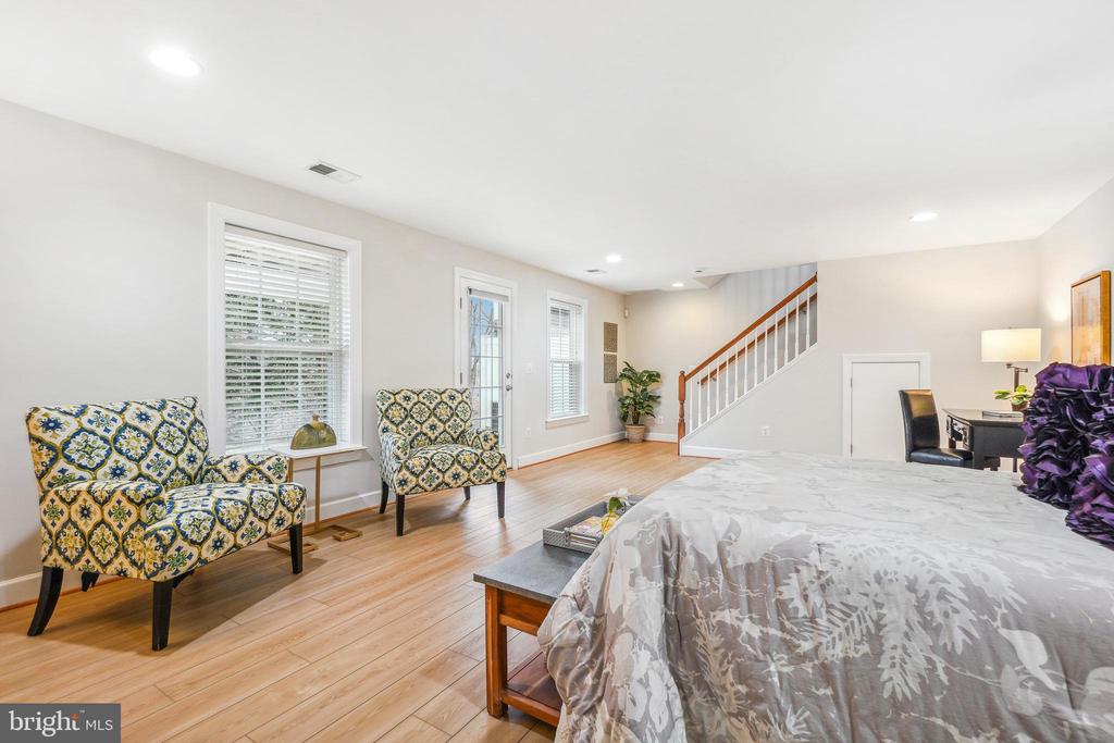 20229 CENTER BROOK SQUARE