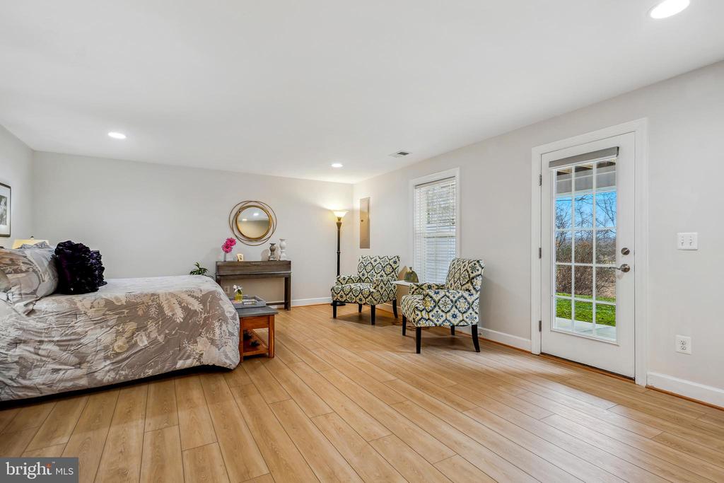 20229 CENTER BROOK SQUARE