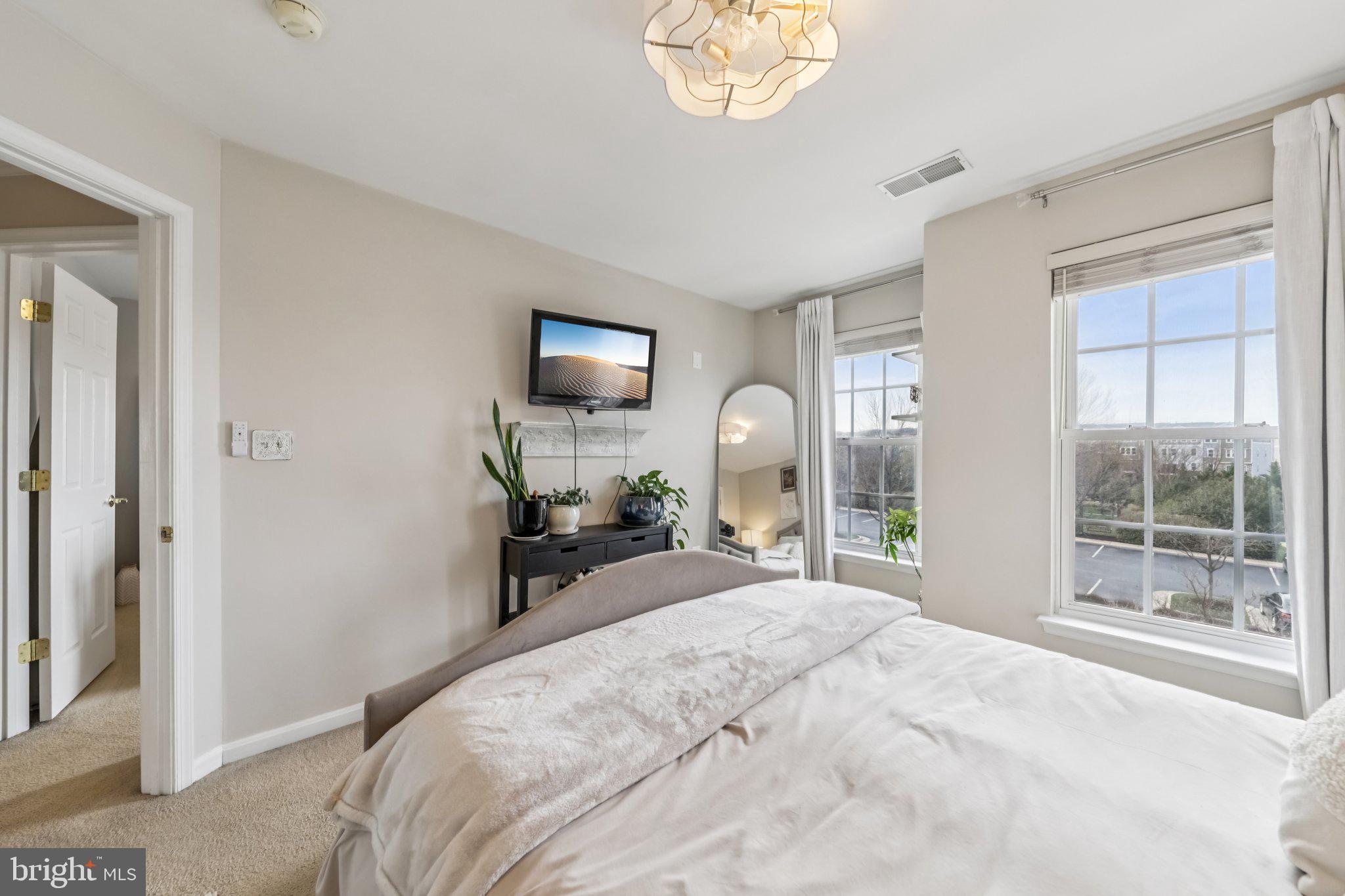 24616 NETTLE MILL SQUARE