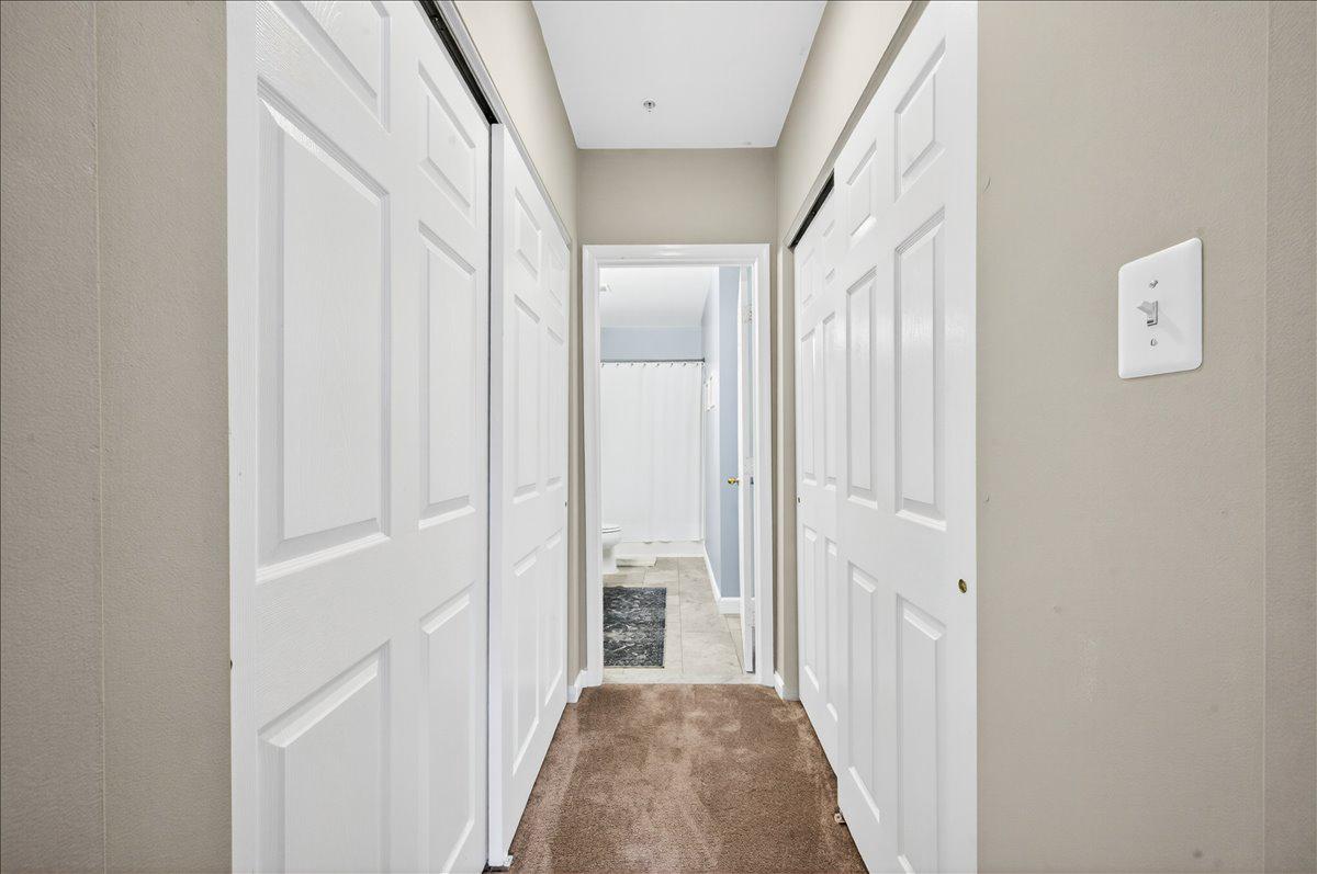 25280 LAKE SHORE SQUARE 205