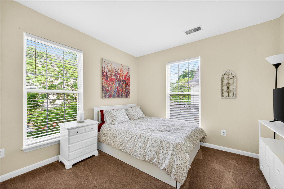 25280 LAKE SHORE SQUARE 205