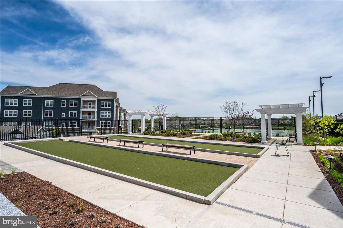 21717 HAWKSBILL HIGH CIRCLE
