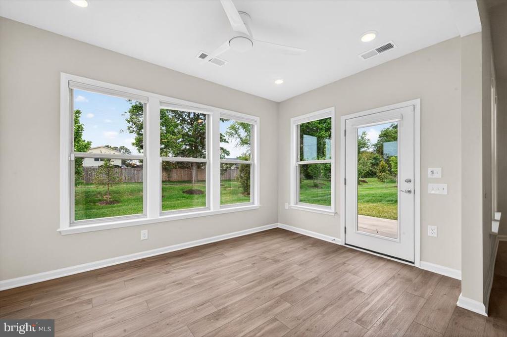21717 HAWKSBILL HIGH CIRCLE