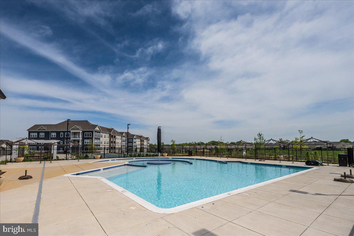 21717 HAWKSBILL HIGH CIRCLE