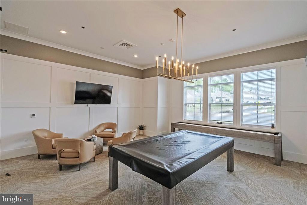 21717 HAWKSBILL HIGH CIRCLE