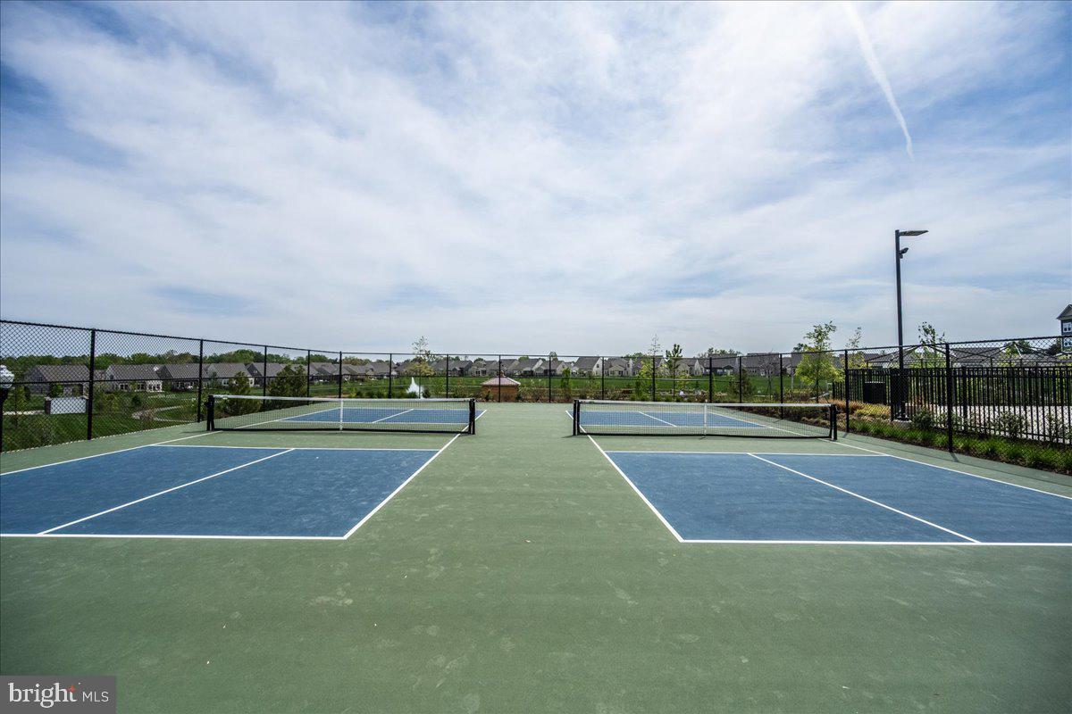 21717 HAWKSBILL HIGH CIRCLE