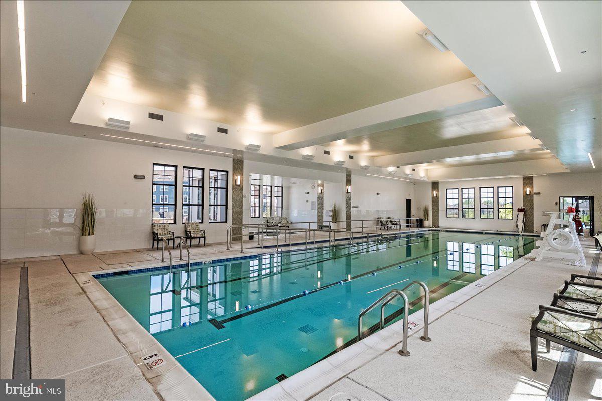21717 HAWKSBILL HIGH CIRCLE