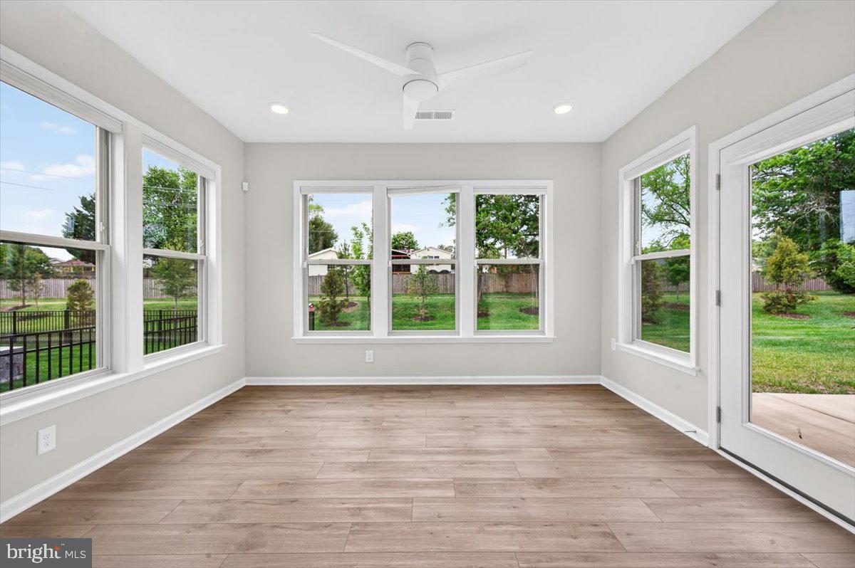 21717 HAWKSBILL HIGH CIRCLE