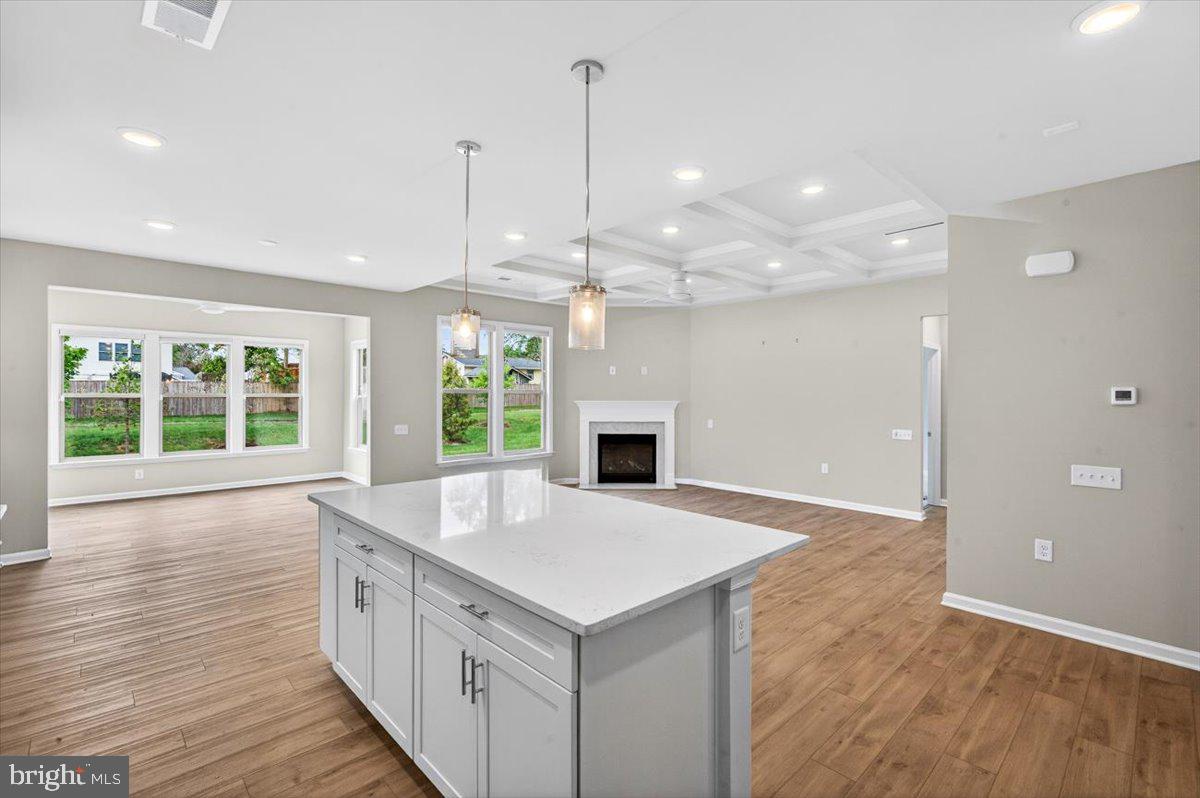 21717 HAWKSBILL HIGH CIRCLE