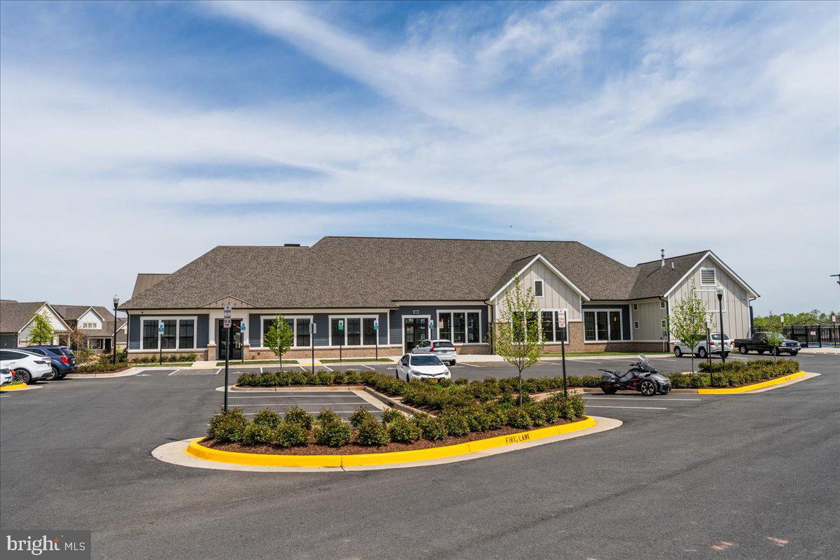 21717 HAWKSBILL HIGH CIRCLE