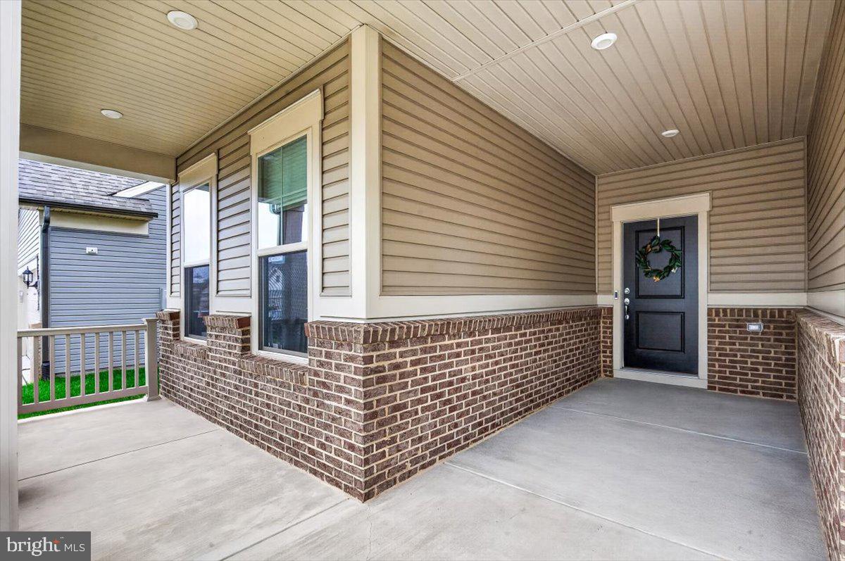 21717 HAWKSBILL HIGH CIRCLE