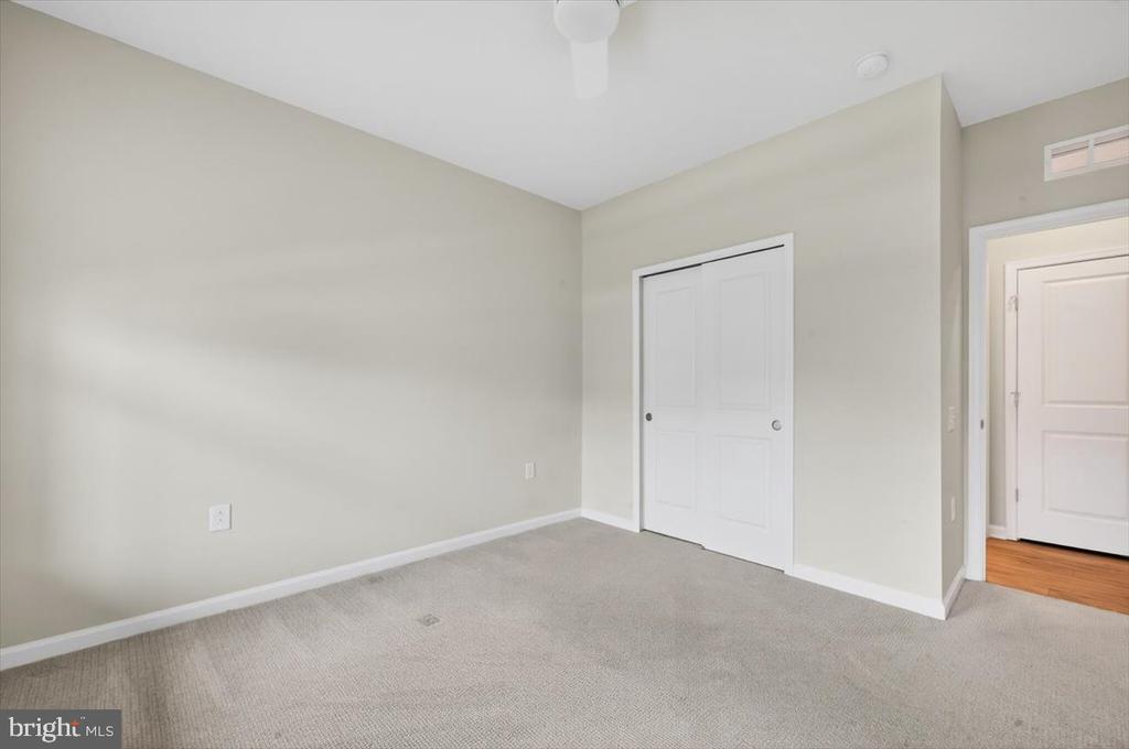 21717 HAWKSBILL HIGH CIRCLE