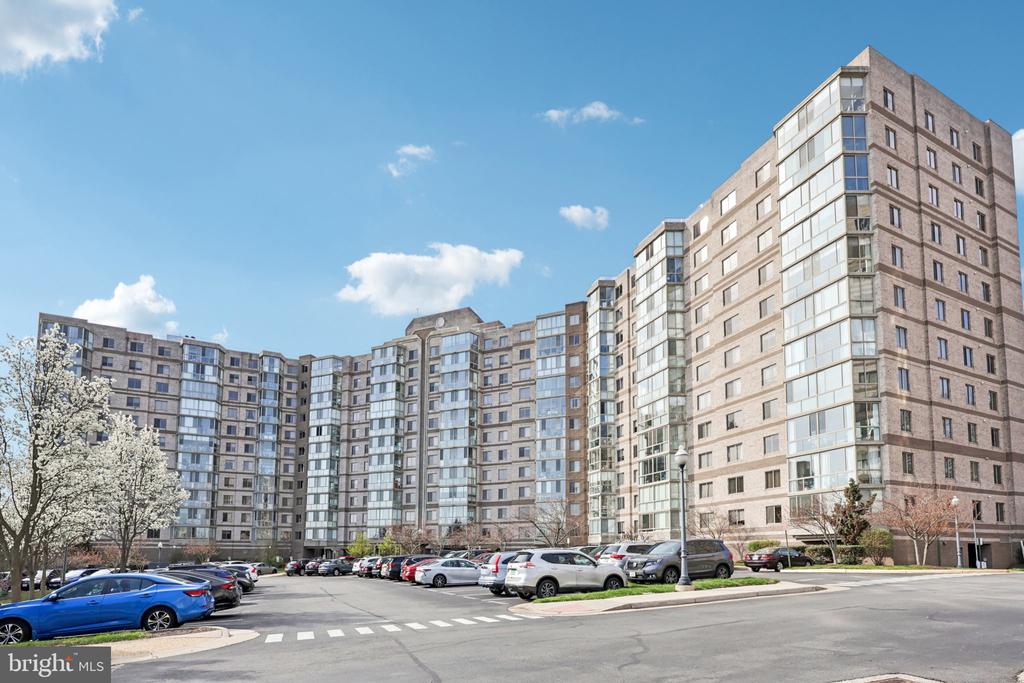19375 CYPRESS RIDGE TERRACE Unit: 621