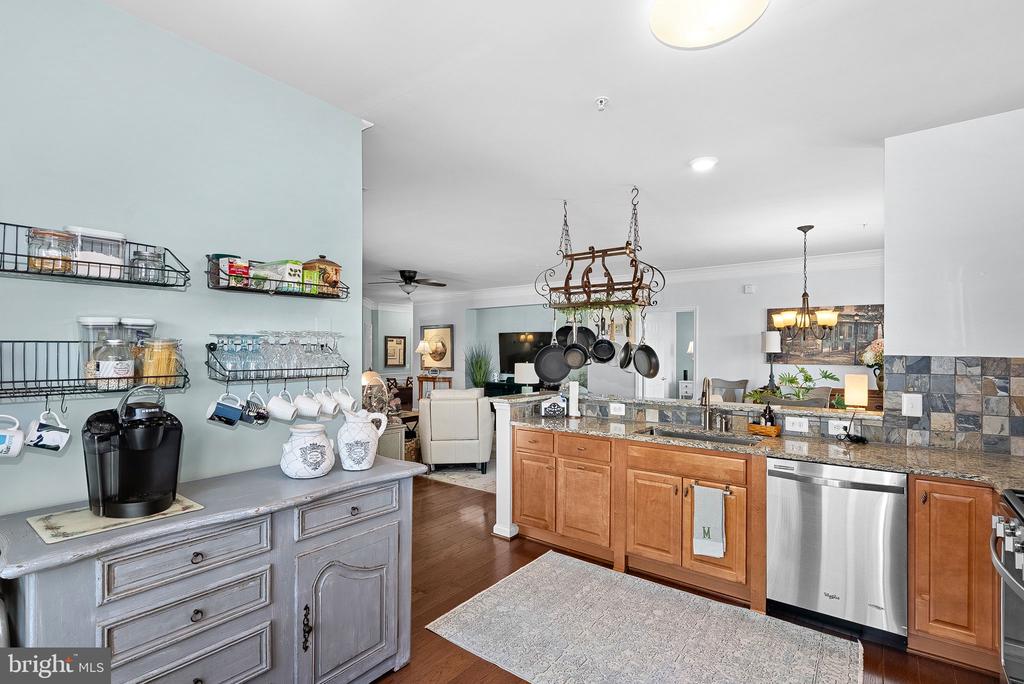20515 LITTLE CREEK TERRACE Unit: 304