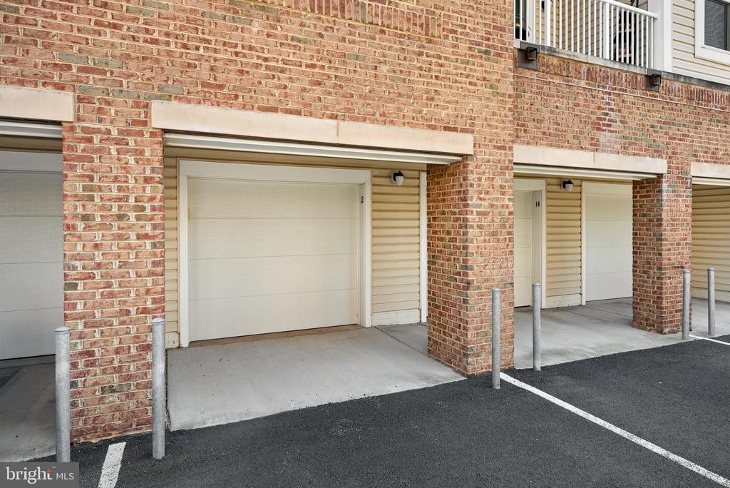 20515 LITTLE CREEK TERRACE Unit: 304