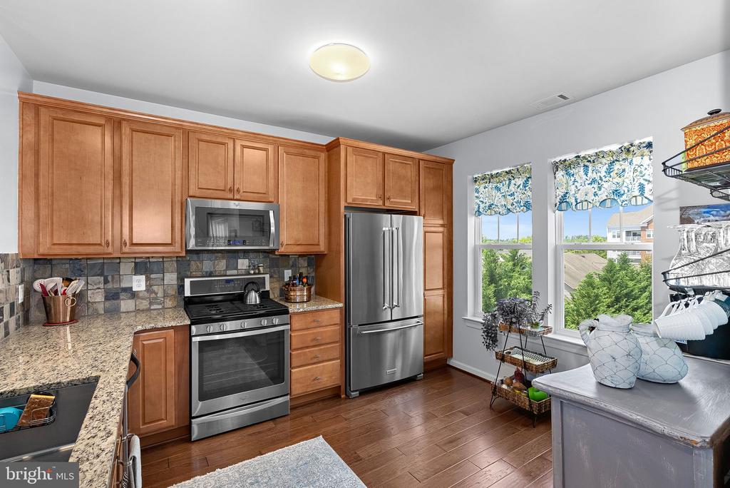 20515 LITTLE CREEK TERRACE Unit: 304