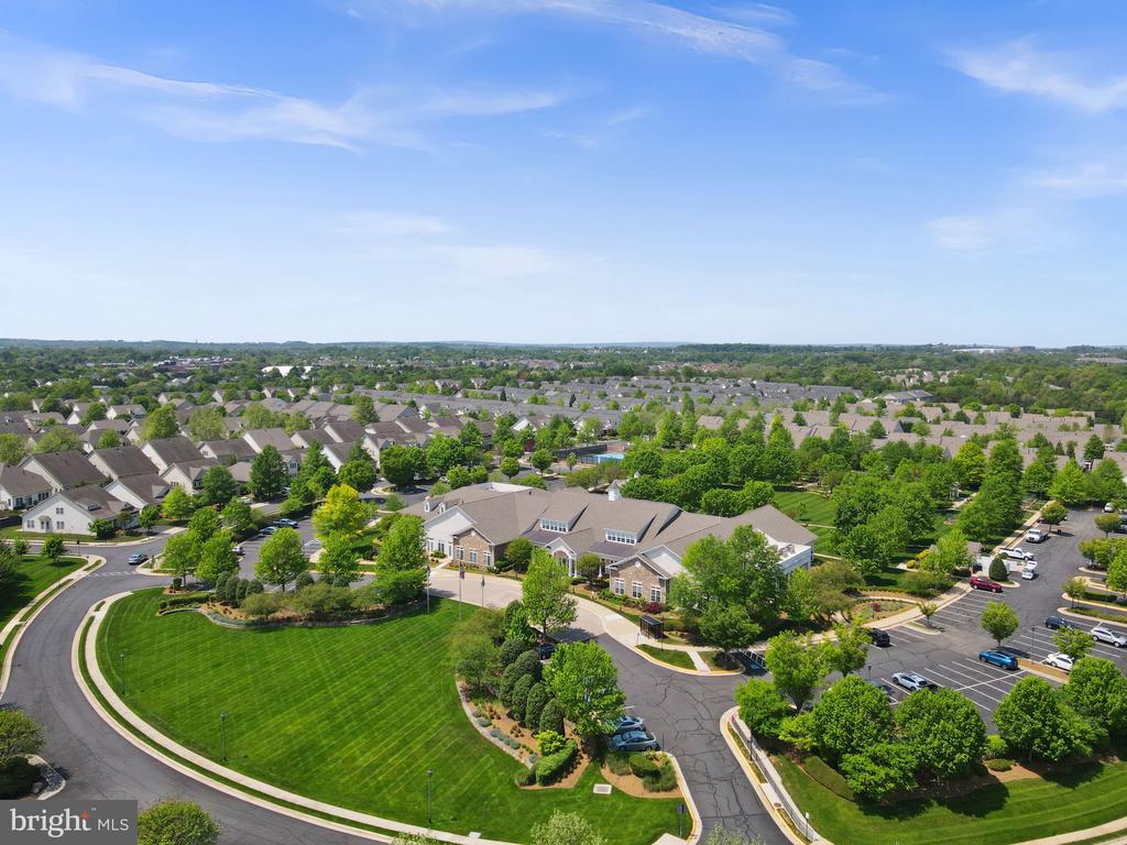 20515 LITTLE CREEK TERRACE Unit: 304